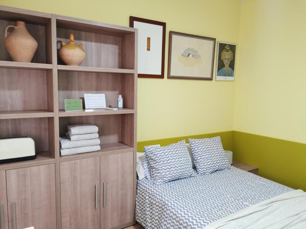 Dos Habitaciones Dobles En Apartamento Confortable L'Hospitalet de Llobregat Kültér fotó